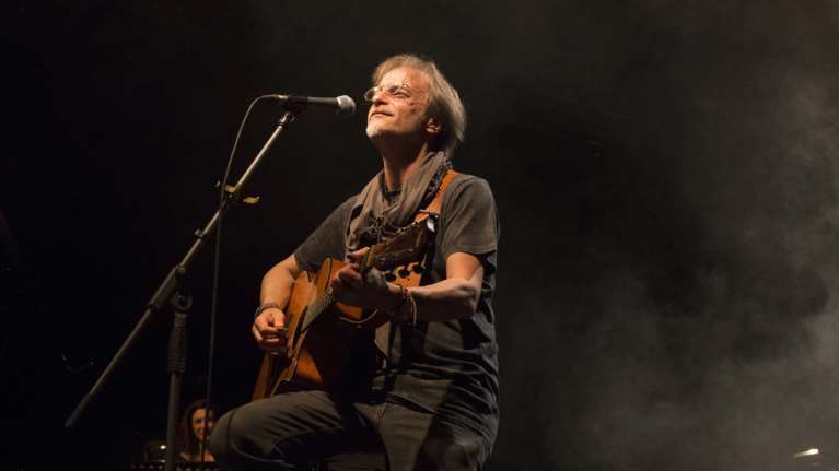 Μίλτος Πασχαλίδης: Τα Σάββατα στον Σταυρό του Νότου