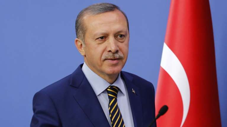 Εκκαθάριση δια αποχώρησης η παραίτηση οικονομικού συμβούλου του Ερντογάν;