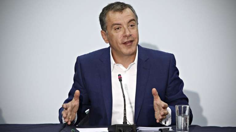 Θεοδωράκης: Χρειαζόμαστε νέο κόμμα με νέα ηγετική ομάδα