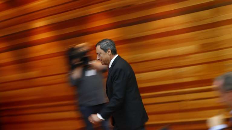 Yπό πίεση η ΕΚΤ για τα «κόκκινα δάνεια» τραπεζών της Ευρωζώνης