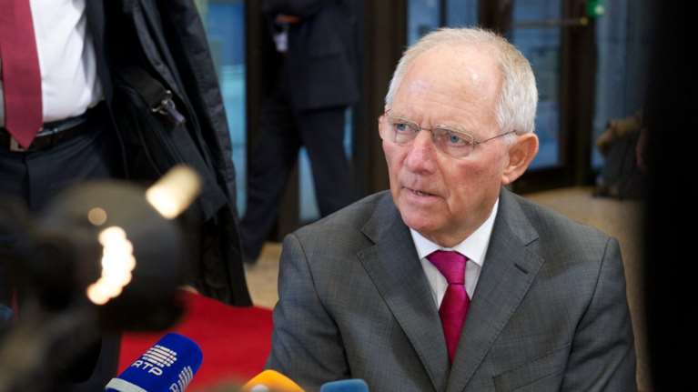 Σόιμπλε: Η συζήτηση περί Grexit δεν βοηθάει καθόλου σήμερα