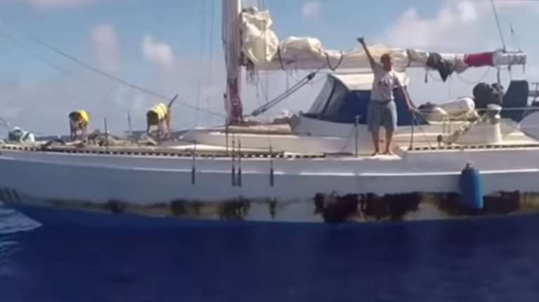 Χάθηκαν στον ωκεανό και τις διέσωσαν 5 μήνες μετά