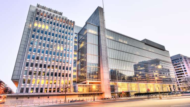 World Bank: Κάτω και από την Αλβανία η Ελλάδα στην ευκολία του επιχειρείν