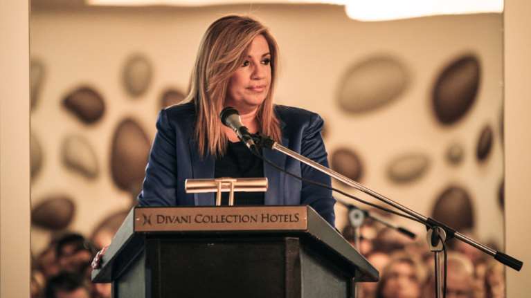 Φώφη: Φτωχοποιούν όλους και λένε ότι το κάνουν για τους... φτωχούς