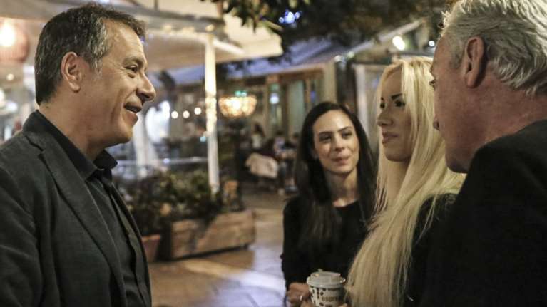 Θεοδωράκης: Χρειαζόμαστε ανθρώπους που έχουν δουλέψει στη ζωή τους