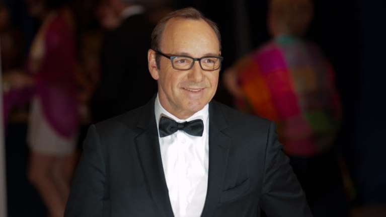 Νέες κατηγορίες κατά του Σπέισι. Ο ηθοποιός ζητά να υποβληθεί σε θεραπεία