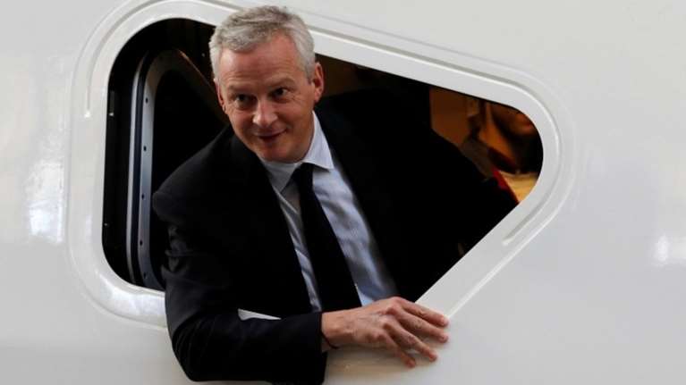 Στο Βερολίνο ο Λε Μερ με το βλέμμα στην ηγεσία του Eurogroup