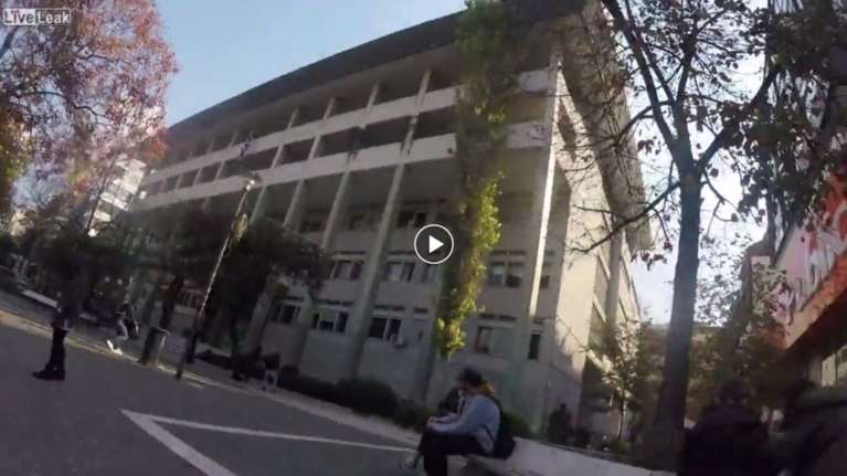 Άρχισε τις ...εκδρομές ο Ρουβίκωνας: Πρώτη στάση Λάρισα