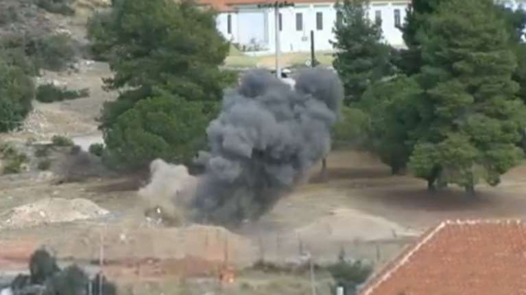 Ελεγχόμενη έκρηξη σε βλήμα του Β&#39; Παγκοσμίου στην Γλυφάδα