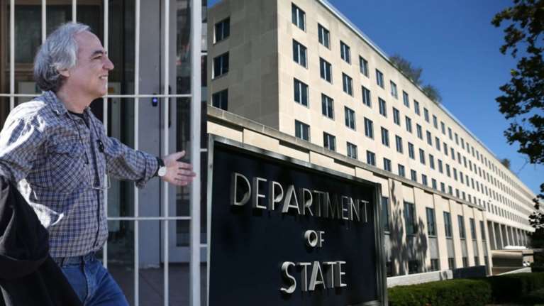 Θύελλα εντός και εκτός συνόρων για την άδεια στον Κουφοντίνα