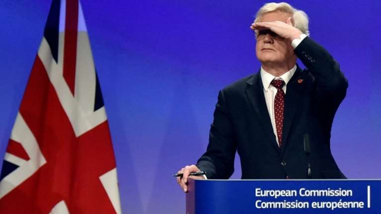 Βρετανία σε ΕΕ: Εμείς δεν θα προτείνουμε ποσό για το Brexit