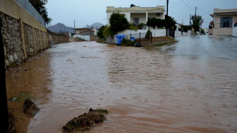 Η «Ευρυδίκη» σαρώνει τη χώρα-Ποιες περιοχές θα πλήξει σήμερα