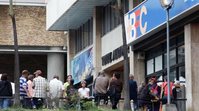 Ο S&amp;P κήρυξε τη Βενεζουέλα σε κατάσταση μερικής χρεοκοπίας