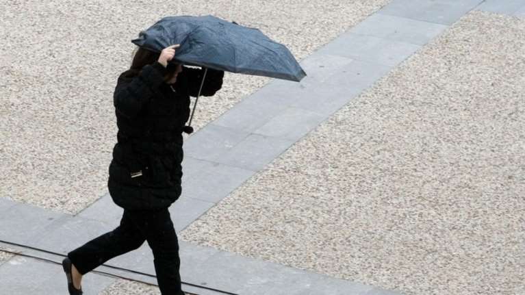 Συνεχίζεται η κακοκαιρία με βροχές και καταιγίδες