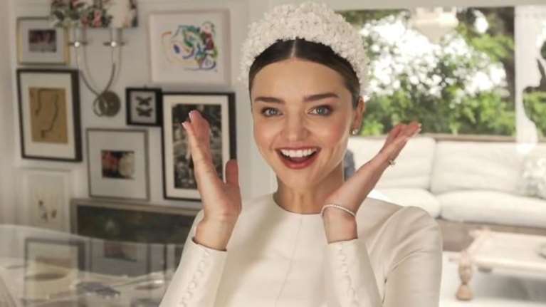 Εγκυος η Μιράντα Κερ πέντε μήνες μετά τον παραμυθένιο γάμο της [Εικόνες]