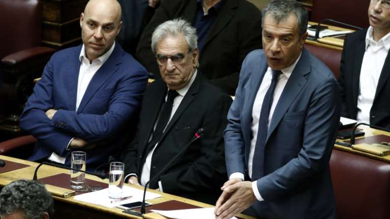 "Διχασμένο" το Ποτάμι:  Ποιοι στηρίζουν Γεννηματά και ποιοι Ανδρουλάκη