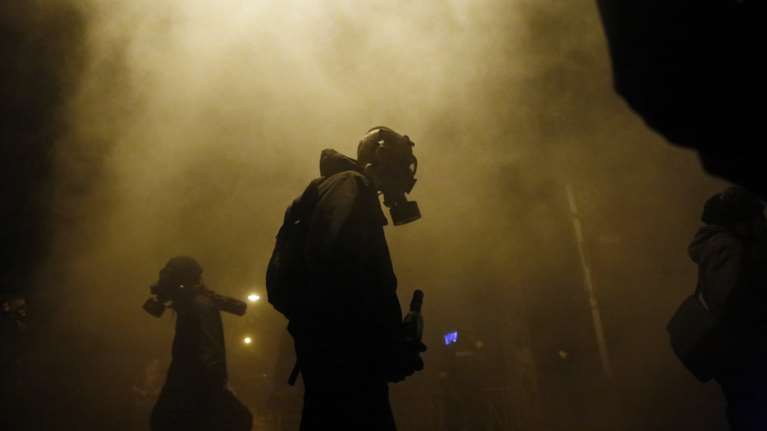 Μέλος του Ρουβίκωνα στους συλληφθέντες στον πόλεμο τα Εξάρχεια