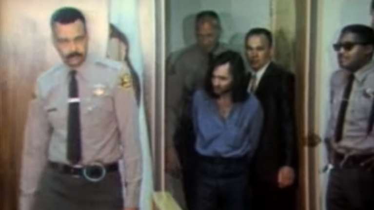 Πέθανε ο αμετανόητος serial killer Τσαρλς Μάνσον