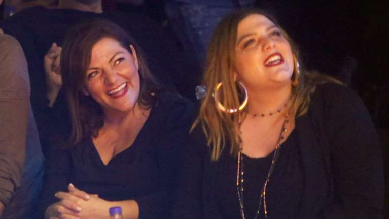 Βίκυ Σταυροπούλου: Διασκέδασε με την κόρη της και τον γοητευτικό πρώην της