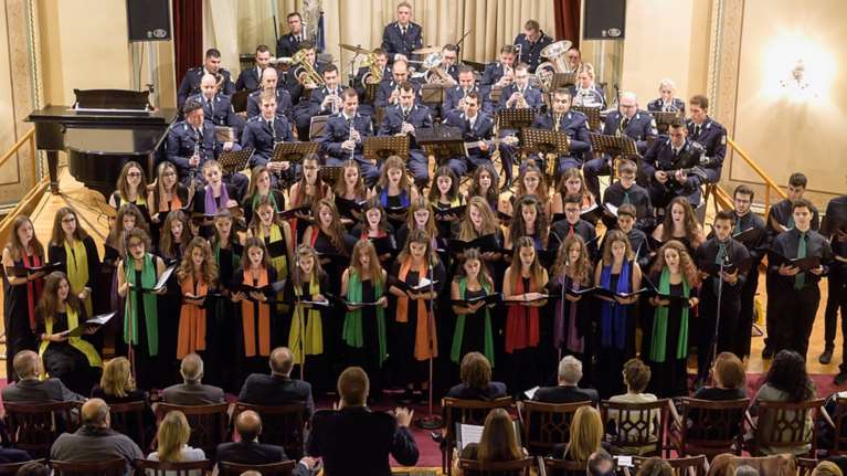 Οταν υψώνονται οι φωνές ενάντια στην παιδική κακοποίηση