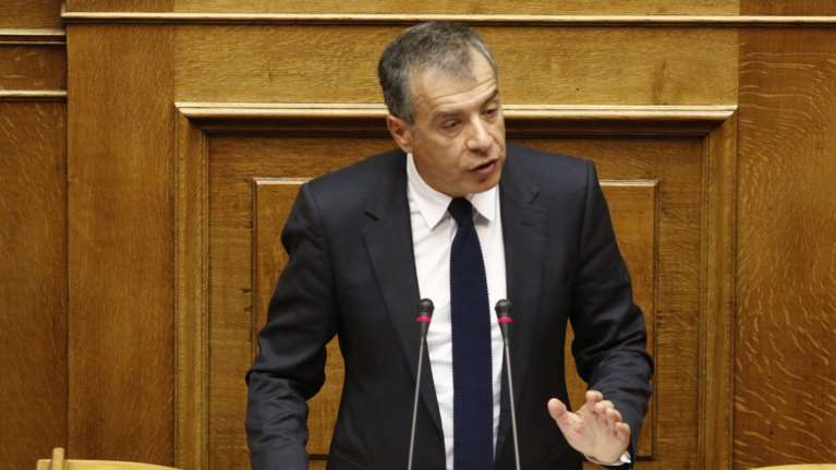 Θεοδωράκης για μέρισμα: Στόχος σας να υπάρχουν φτωχοί και προύχοντες