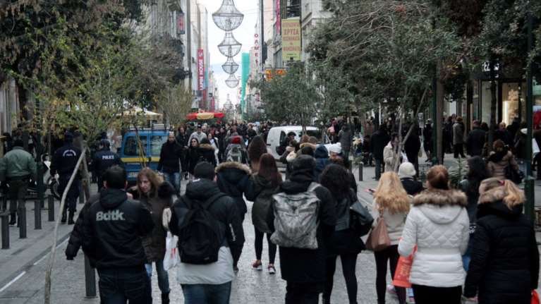 Δημοσκόπηση ΠΑΜΑΚ: Μείωση φόρων όχι μέρισμα  θέλουν 8 στους 10 πολίτες