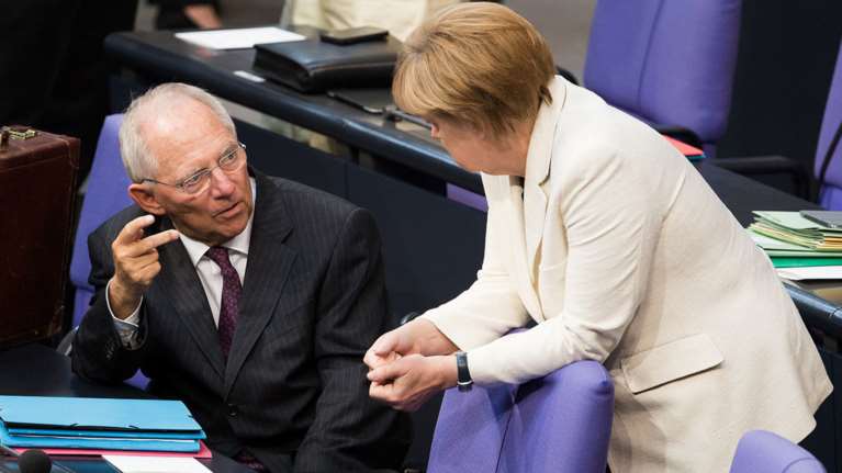 Κατά των πρόωρων εκλογών ο Σόιμπλε - Συνεχίζεται η αβεβαιότητα