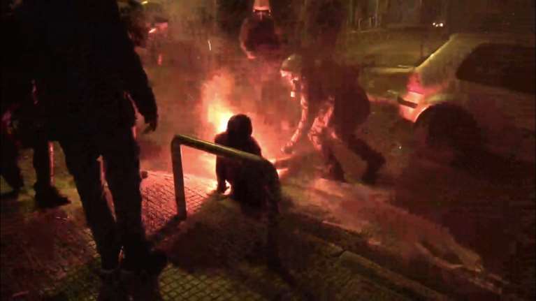 Διασωληνωμένη αλλά με μικρή βελτίωση η 55χρονη δικηγόρος