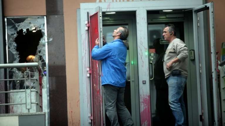 Πώς έγινε η επίθεση του Ρουβίκωνα στην Περιφέρεια