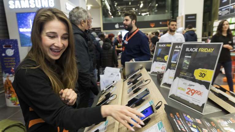 ΕΣΕΕ για Black Friday: Ποιες αγορές και που... ξεπούλησαν