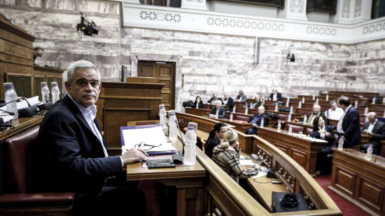 Φόβοι Τόσκα για μονιμοποίηση ελέγχων στα γερμανικά αεροδρόμια