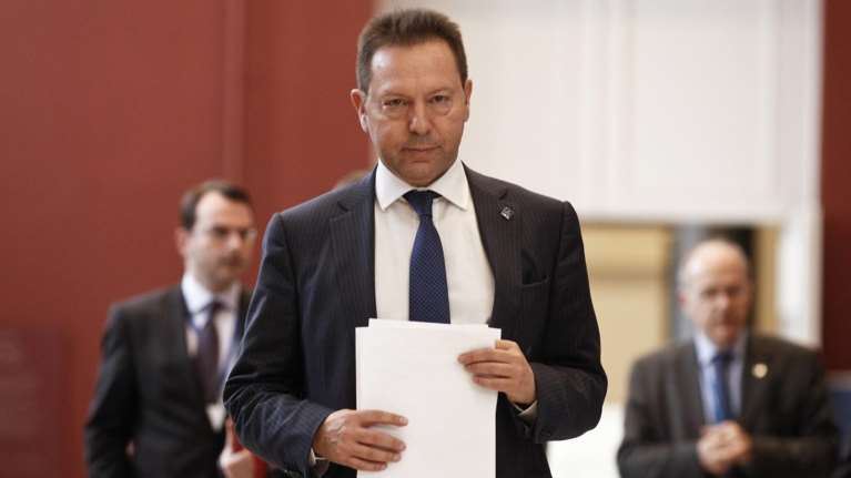 Στουρνάρας: «H υπερφορολόγηση στερεί ανταγωνιστικότητα από την Ελλάδα»