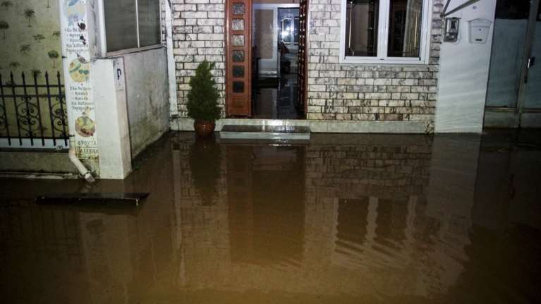 «Λίμνες» από τις πλημμύρες Πρέβεζα &amp; Αγρίνιο