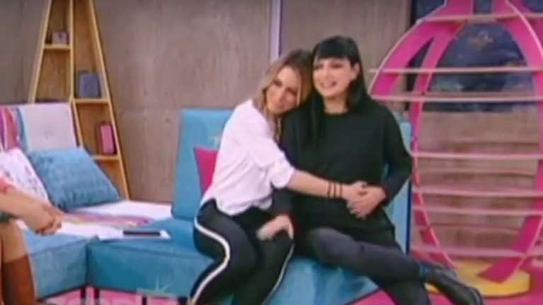 Η Αθηναΐς Νέγκα μόλις αποκάλυψε το φύλο του μωρού που περιμένει