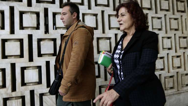 Συμφωνία με τους θεσμούς στο μέτωπο των κοινωνικών επιδομάτων