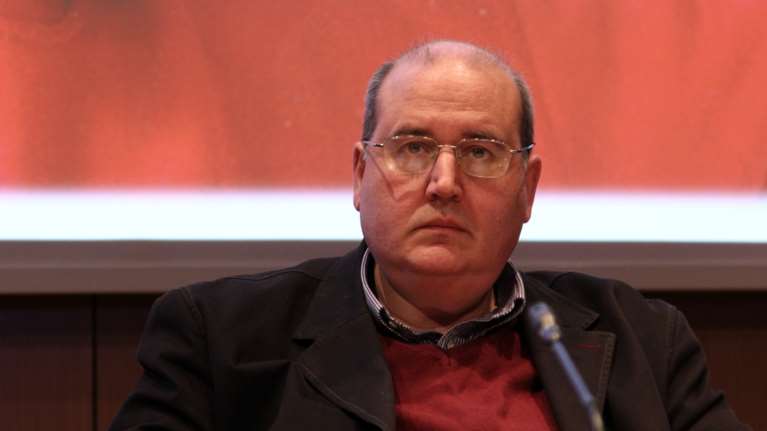 Επιφυλάξεις Φίλη για την πώληση μονάδων της ΔΕΗ