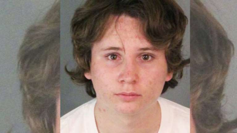 Ο απίστευτος λόγος που μια μητέρα κατέδωσε τον 18χρονο γιο της