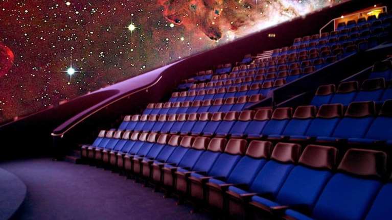 Oκτώ οι Χριστουγεννιάτικες ψηφιακές παραστάσεις στο Πλανητάριο