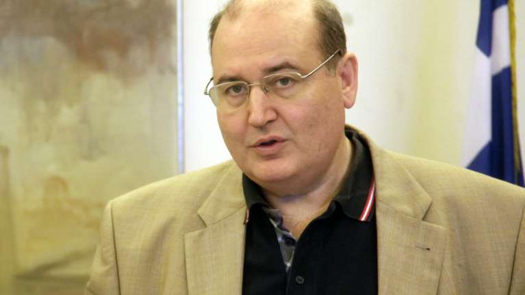 Φίλης για απεργίες: Να καταργήσει τη ρύθμιση ένα ...ρωμαλέο εργατικό κίνημα