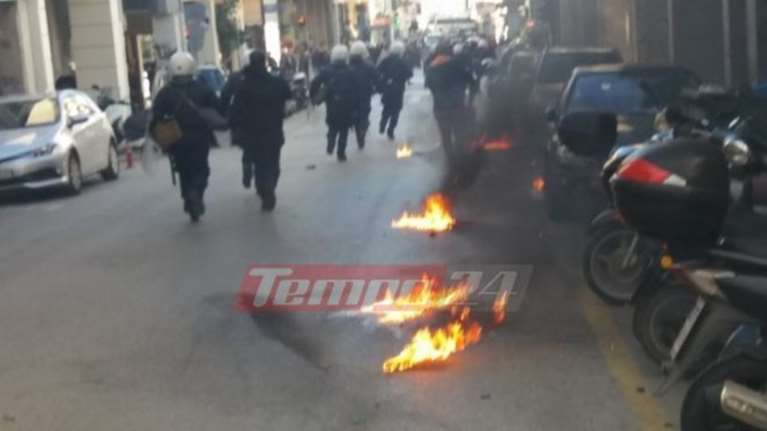 Επεισόδια στην Πάτρα στην πορεία για τον Γρηγορόπουλο (ΒΙΝΤΕΟ)