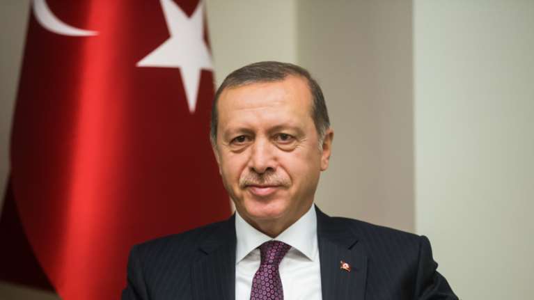 «Βόμβες» από τον Ερντογάν λίγο πριν την επίσκεψη στην Αθήνα
