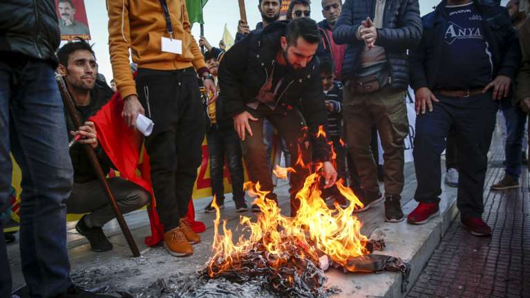 Διαμαρτυρία Κούρδων για την επίσκεψη του Ερντογάν   φωτό