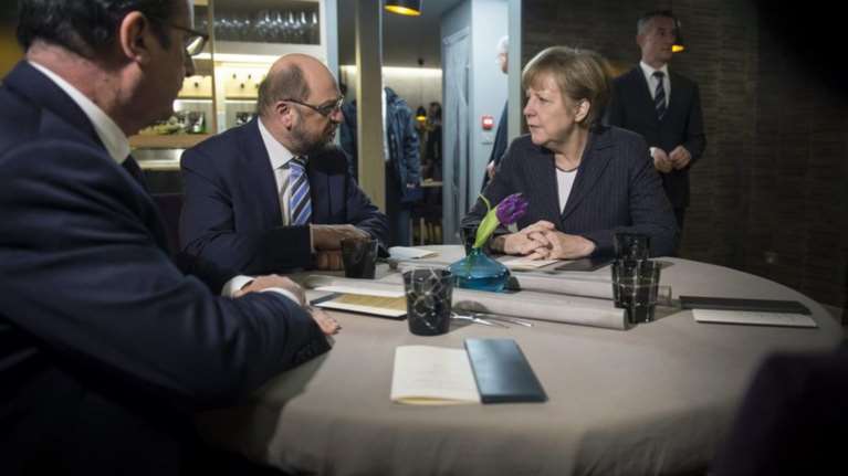 Νέο ραντεβού Μέρκελ-Σουλτς την Τετάρτη για τον μεγάλο συνασπισμό