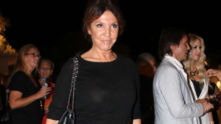 Η Βάνα Μπάρμπα για το τροχαίο: Ζω από θαύμα, είδα τον χάρο με τα μάτια μου