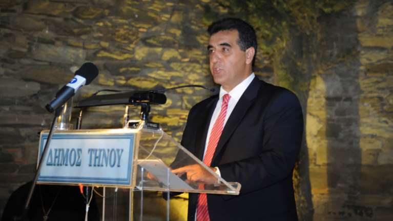 Πέθανε ο δήμαρχος Τήνου, Σίμος Ορφανός