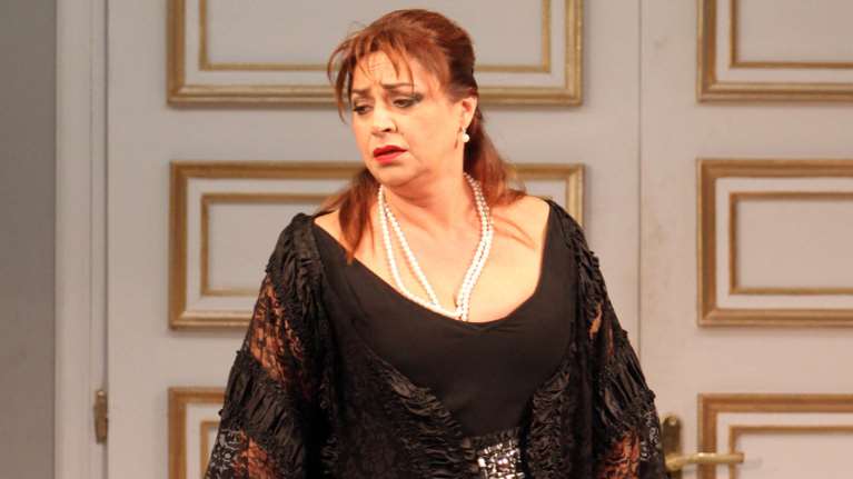 Εσπευσμένα στο χειρουργείο η ηθοποιός Μαρία Φιλίππου - Τι συνέβη