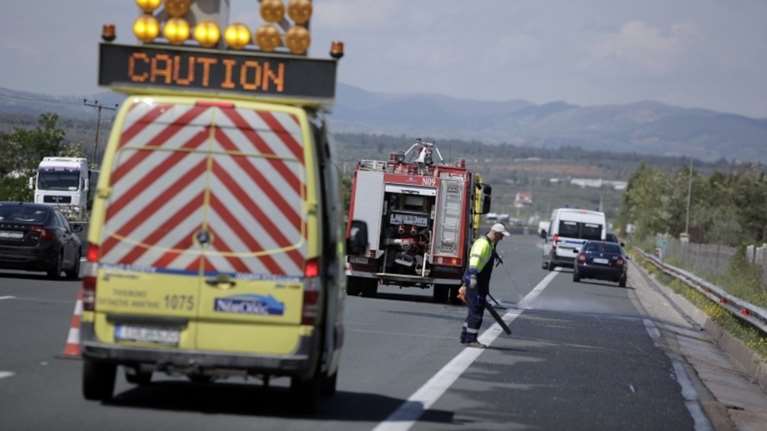 Τραγωδία στην Άρτα: Φορτηγό παρέσυρε δύο άτομα - Ένας νεκρός