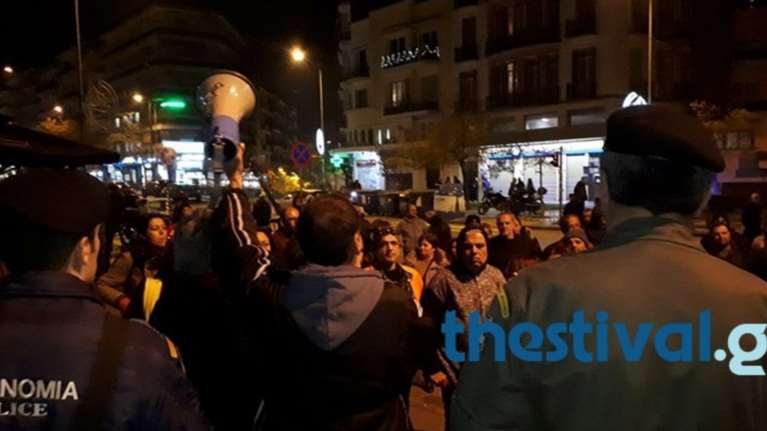 Φωνές και αποδοκιμασίες κατά Τσίπρα στη Θεσσαλονίκη (βίντεο)