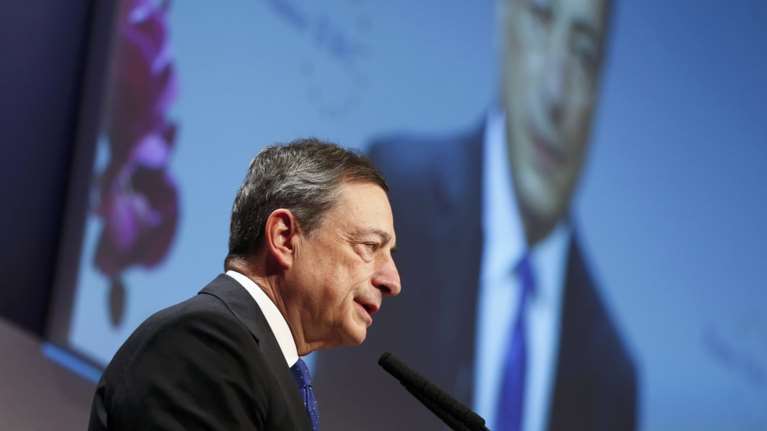 Ντράγκι: Ζήτημα της ελληνικής κυβέρνησης αν θα ζητήσει 4ο Μνημόνιο