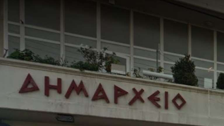 «Μισή» παραίτηση δημοτικού συμβούλου για 4.000 κατασχετήρια στο  Βύρωνα